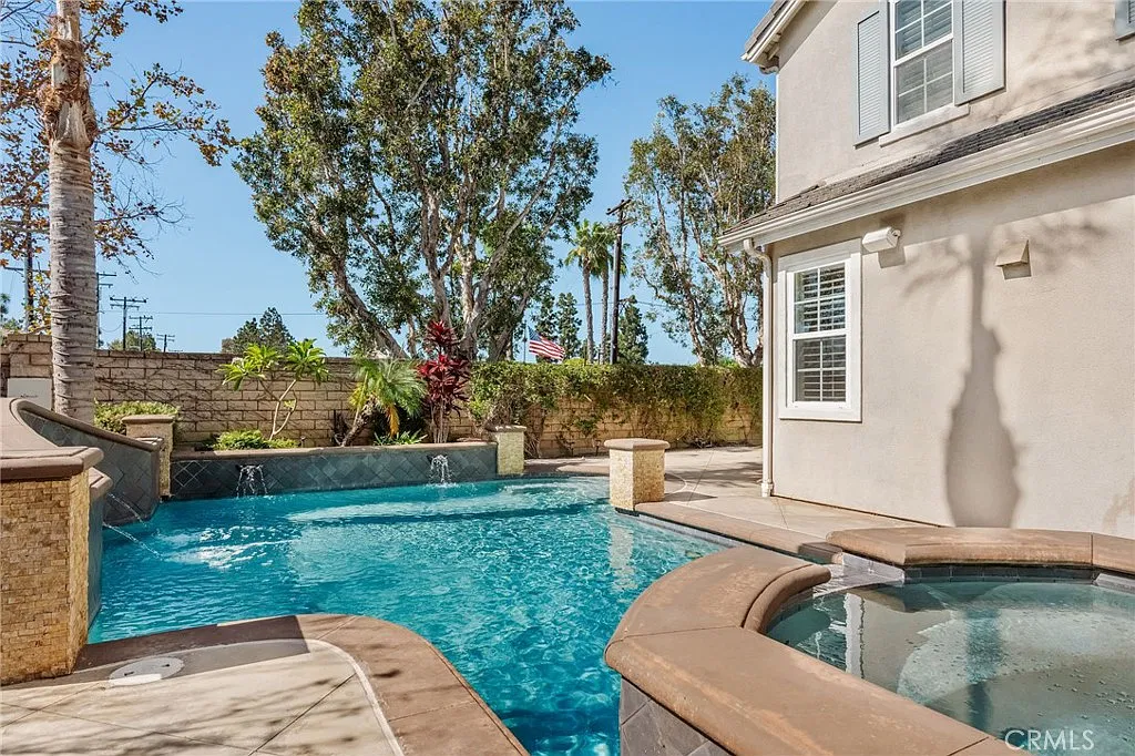4 bed, 3.5 bath, 2575 sqft, $7,500 — Photo 4