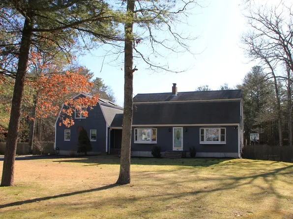 40 Crystal Spring Rd, Mattapoisett, MA 02739