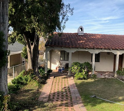 2nd image of 4180 Lugo Ave