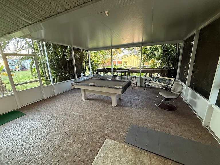 312 San Marie Dr — Photo 3