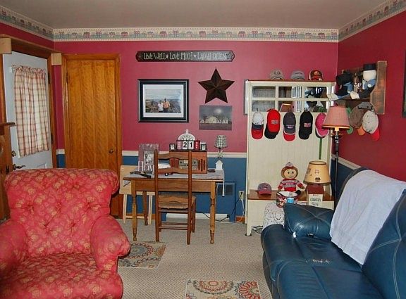 5th image of 215 Shepper Ave