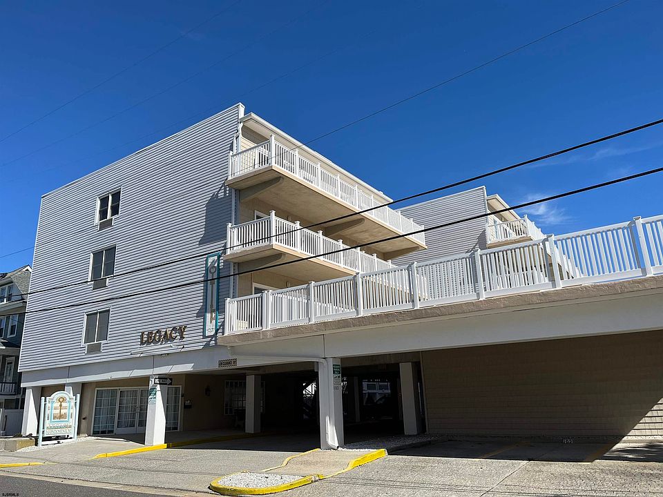1st image of 715 Plymouth Pl #308