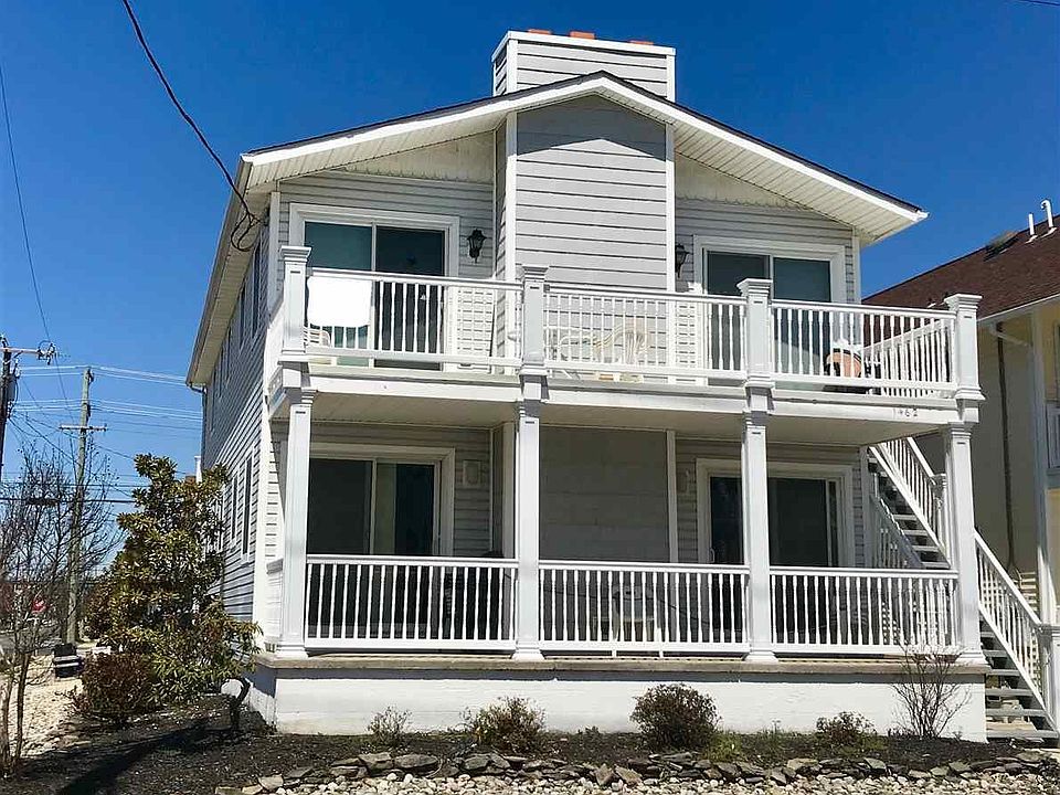 1st image of 1462 Asbury Ave #2