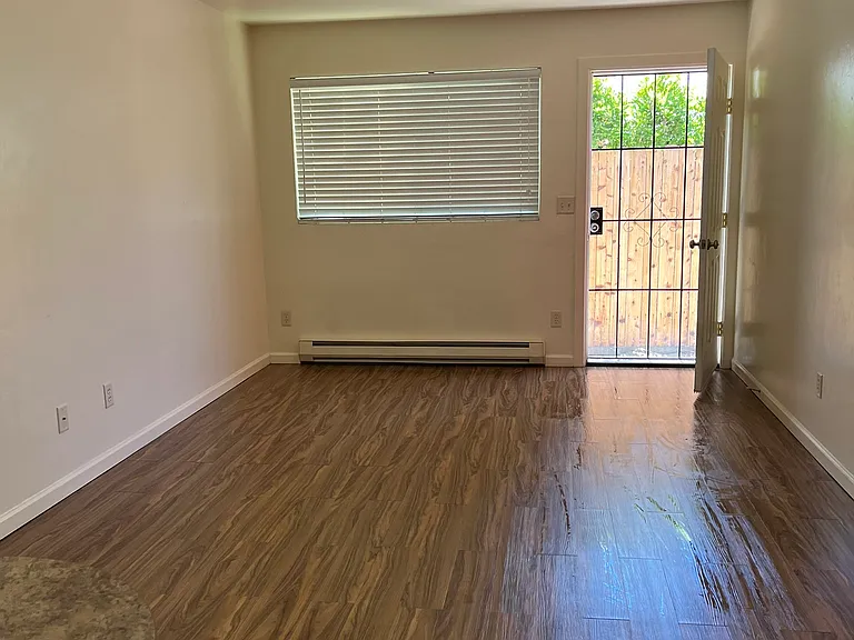 828 Lincoln Ave #1 — Photo 9