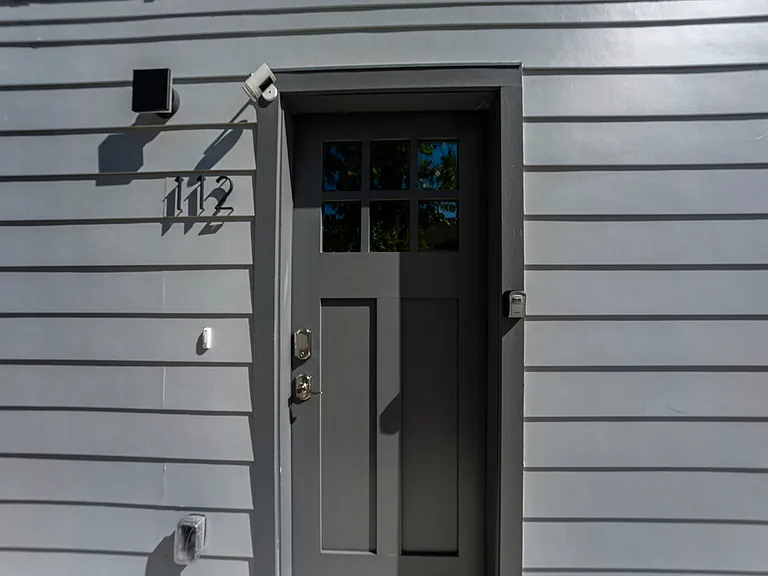 1004 Travis Ave #112 — Photo 32