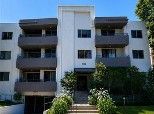 16012 Moorpark St, Encino, CA 91436