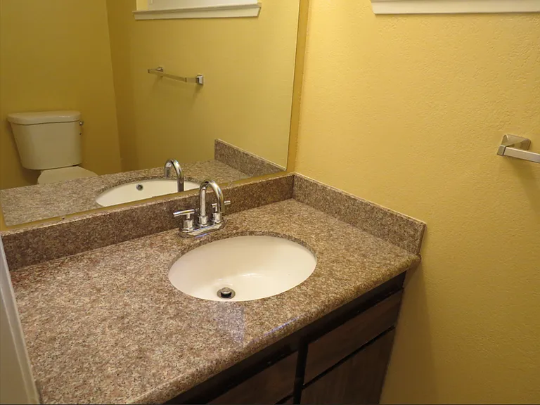 2993B Woodgate Ct — Photo 10