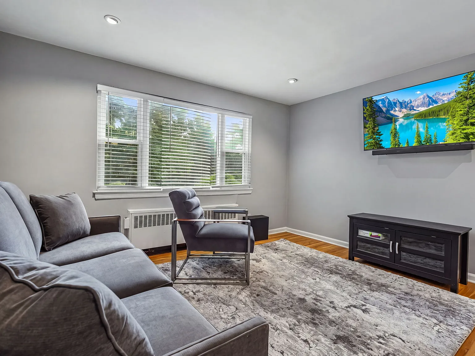 1 bed, 650 sqft, $2,050 — Photo 2