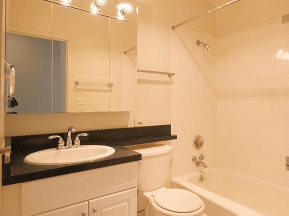 5th image of 59 E Scott St #722gfp1nv