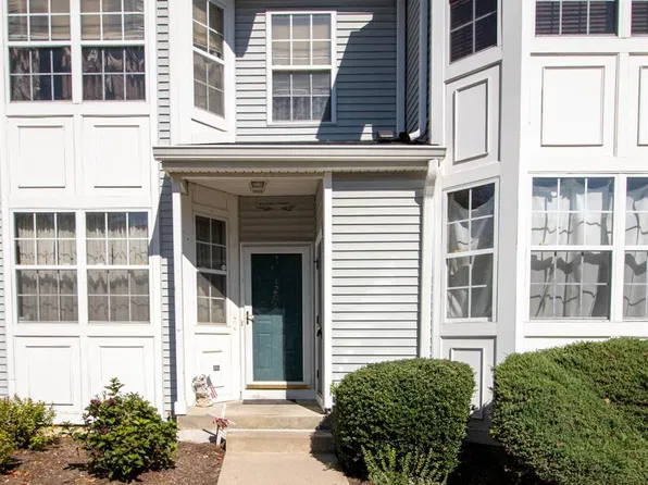 1206 Blossom Cir, Dayton, NJ 08810