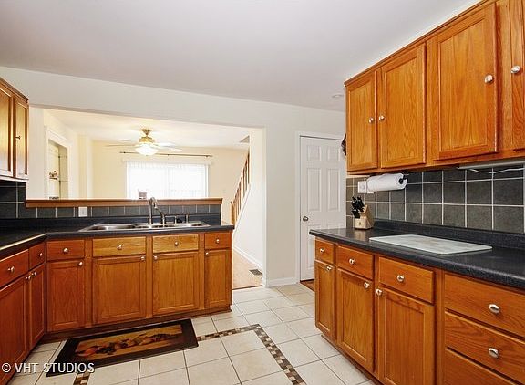 5th image of 16921 Elm Lane Dr