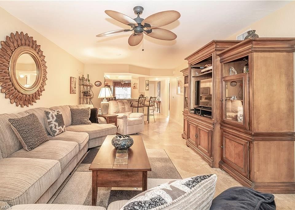 1st image of 765 Wiggins Lake Dr