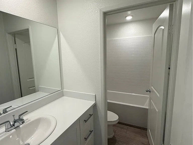 14001 Carina St — Photo 6