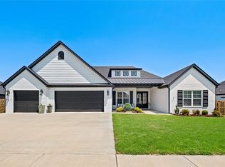 961 Osage View Dr, Bentonville, AR 72713
