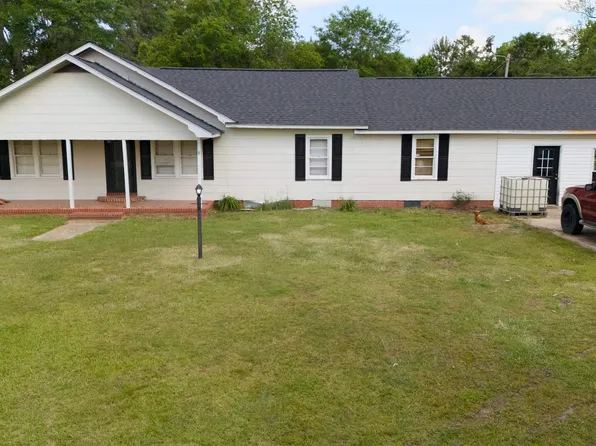 3217 Schoolhouse Rd., Hemingway, SC 29554