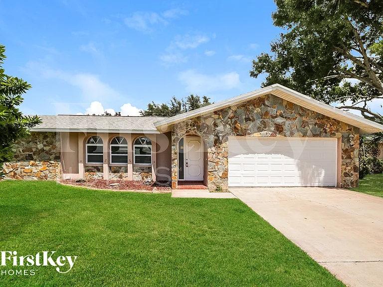 603 Wildwood Pkwy — Photo 1