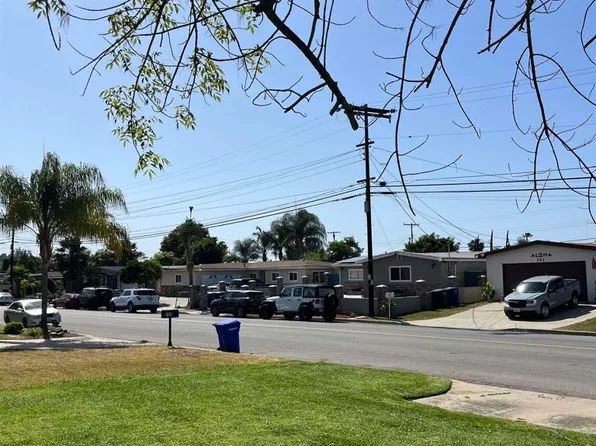 238 Lakeview Ave, Spring Valley, CA 91977