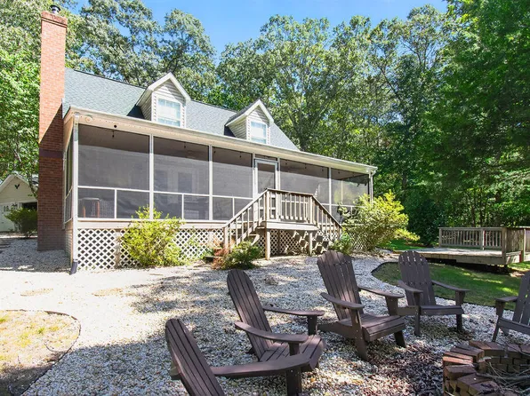 705 Skipjack Ln, Heathsville, VA 22473