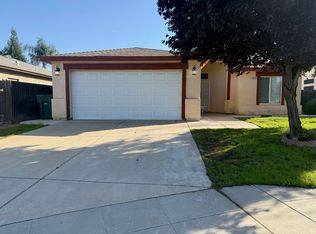 2608 Santa Ana Ave, Clovis, CA 93611
