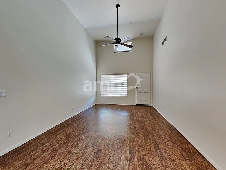 8940 W Olive Ave #140 — Photo 6