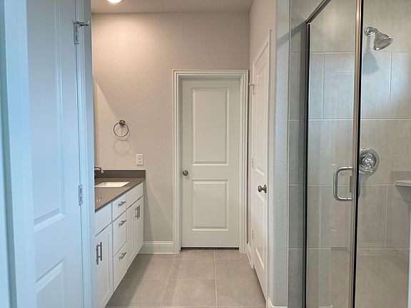 2nd image of 2313 Lannister St