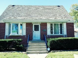 17510 Roy St, Lansing, IL 60438