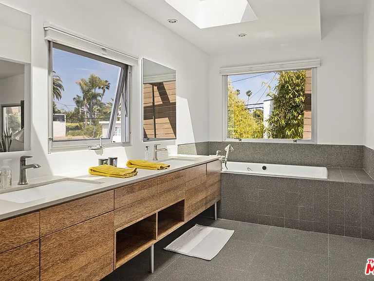 710 Milwood Ave — Photo 28