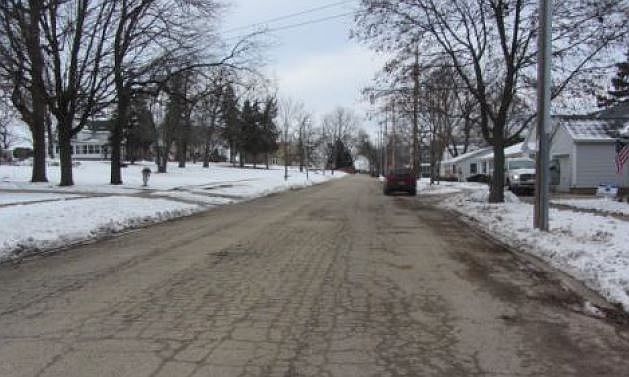 2nd image of 160 N Pleasant Ave