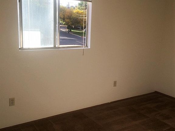 1266 N Sierra A pics3_10142016