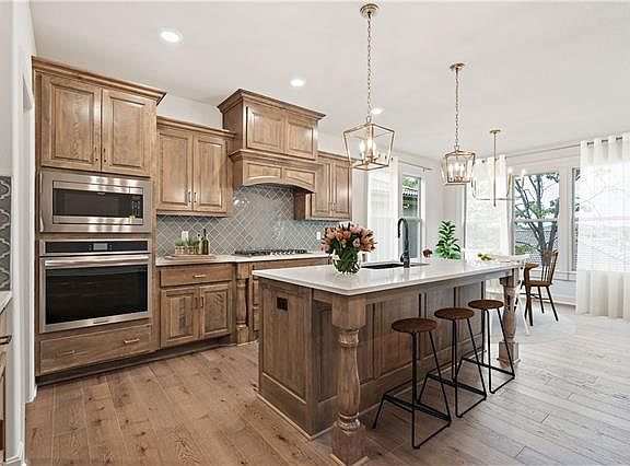4th image of 2125 NW Ashurst Dr