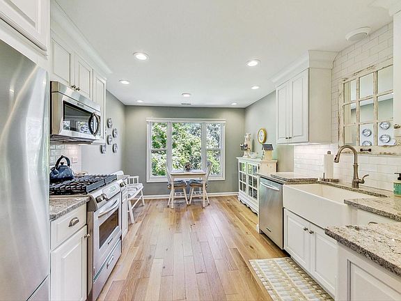 5th image of 530 River Front Cir Unit 607