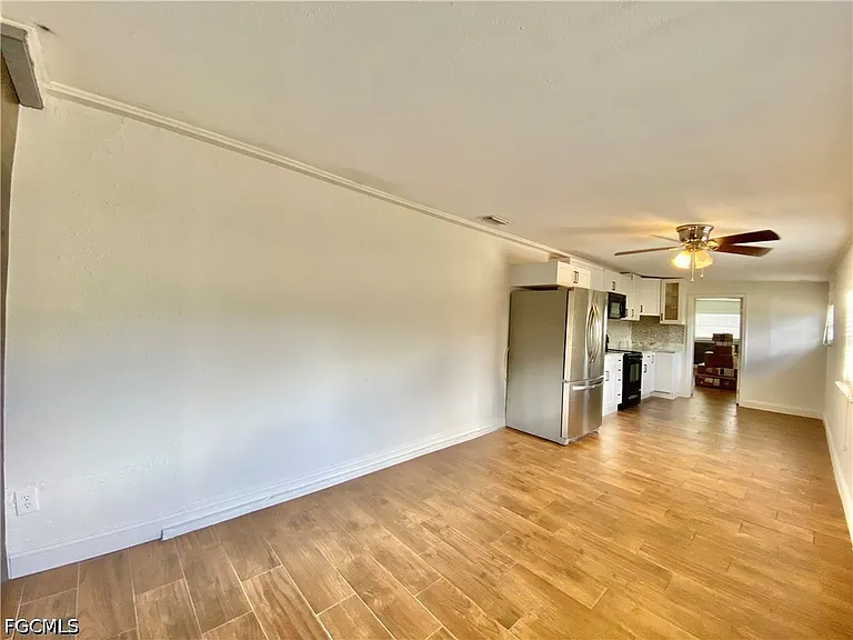 106 Leeland Heights Blvd W — Photo 3