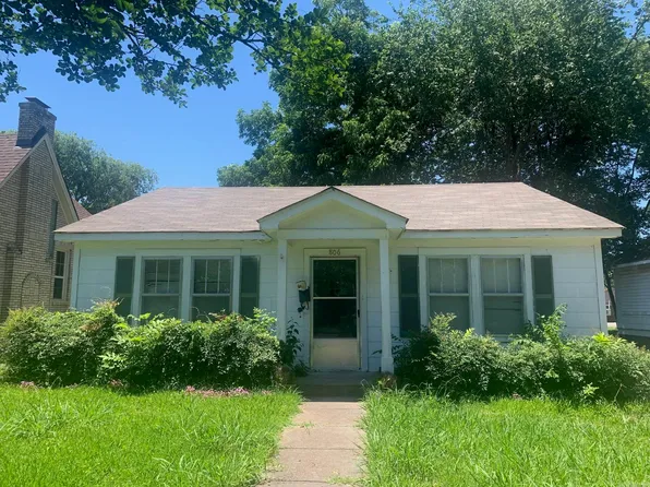 806 S College St, Stuttgart, AR 72160