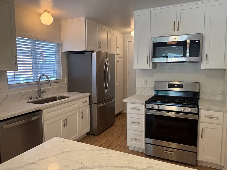 33895 Copper Lantern St — Photo 2