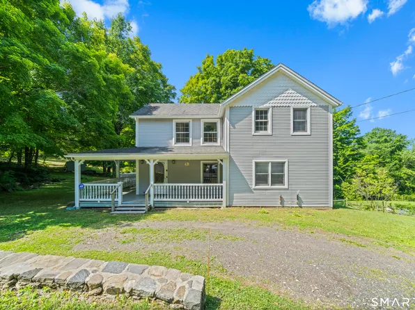 31 School Street, Avon, CT 06001