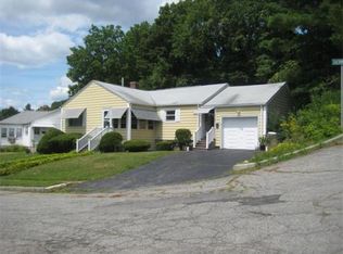 2 Sherwood Rd, Worcester, MA 01602