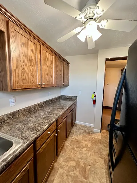 2 bed, 800 sqft, $1,000 — Photo 4