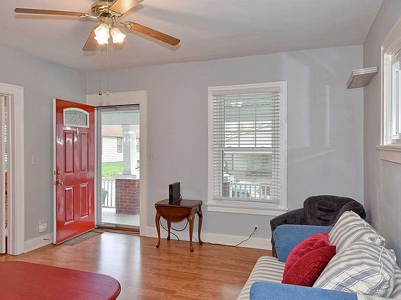 3rd image of 204 Herndon Dr