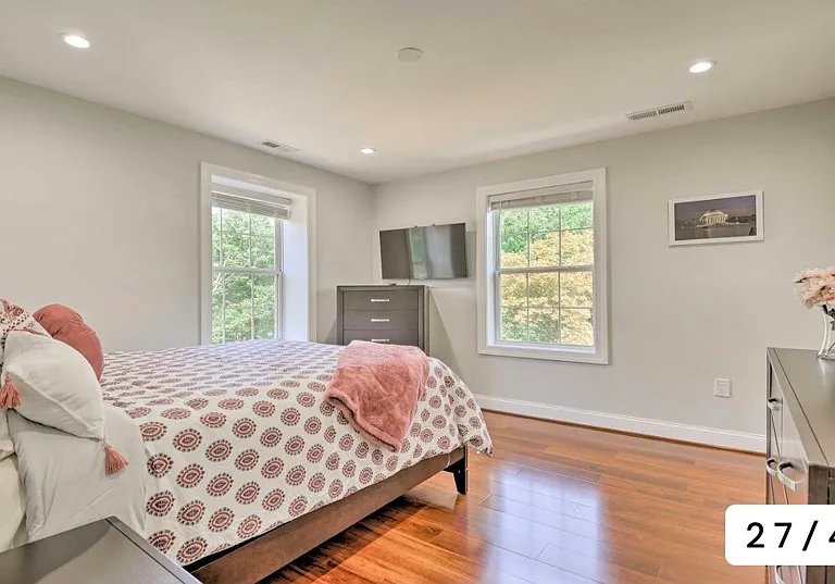 1304 Van Buren St NW — Photo 18