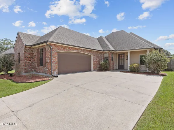 105 Brook Field Dr, Youngsville, LA 70592