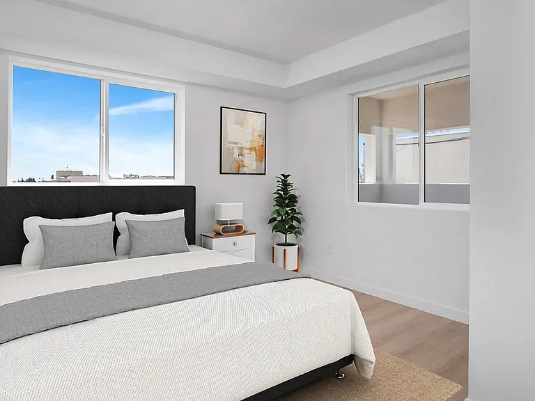 2424 Michigan Ave #103 — Photo 5