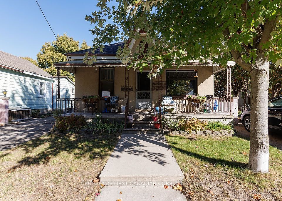 1st image of 13 Springbank Dr