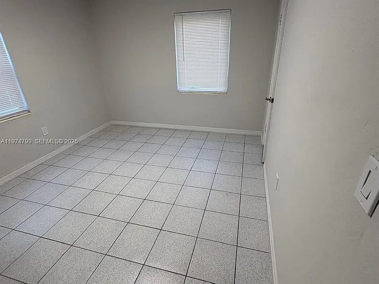 510 Santander Ave — Photo 6