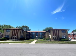 18318 Exchange Ave APT 1E, Lansing, IL 60438