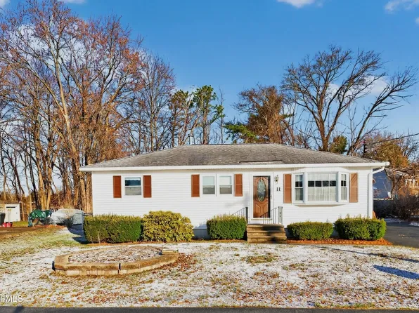 11 Myers Court, Albany, NY 12205