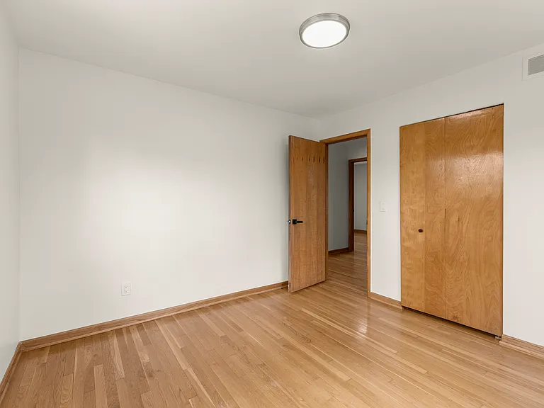 20325 Westview Dr — Photo 31