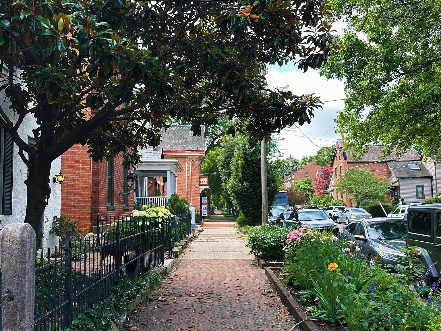 2 bed, 2060 sqft, $4,500 — Photo 2