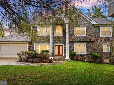 9917 Colony Rd, Fairfax, VA, 22030
