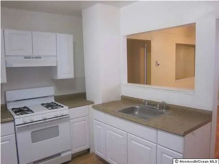 269 Fisher Ave photo 1