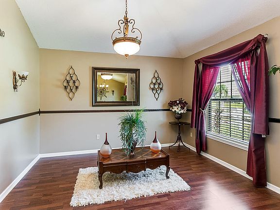 5th image of 1100 Waterfall Dr